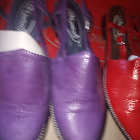 Nineteens - Picture 5 of 13